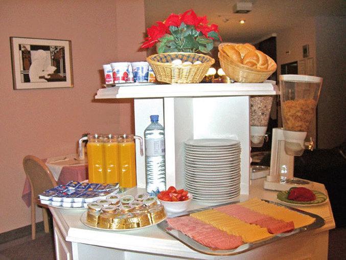 Continental Hotel-pension 4* Wien