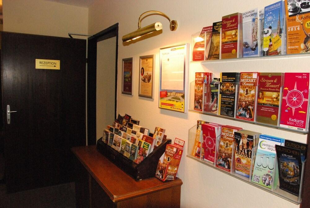Acomodação com café da manhã  Continental Hotel-pension 4*