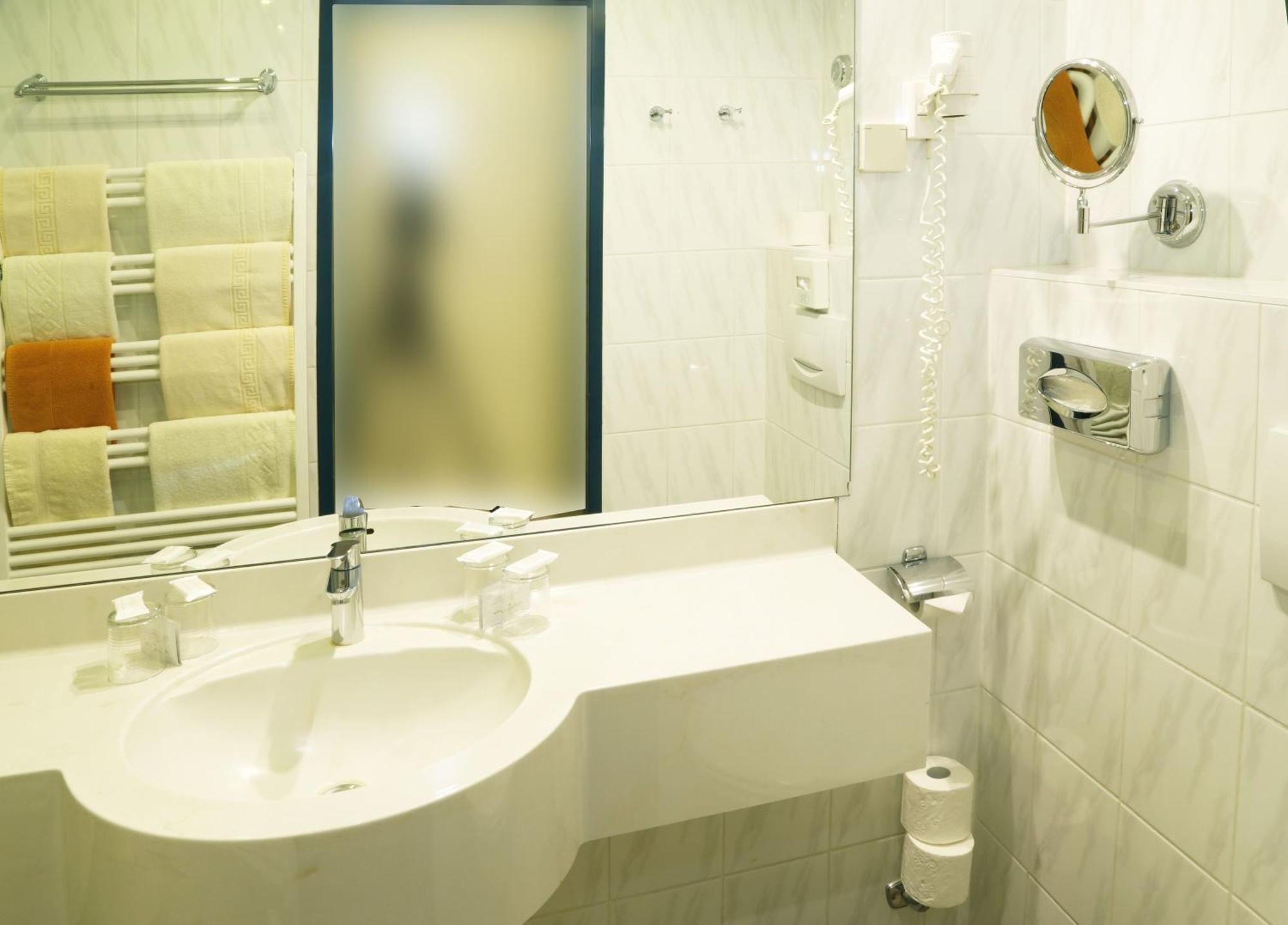 Continental Hotel-pension 4* Viena